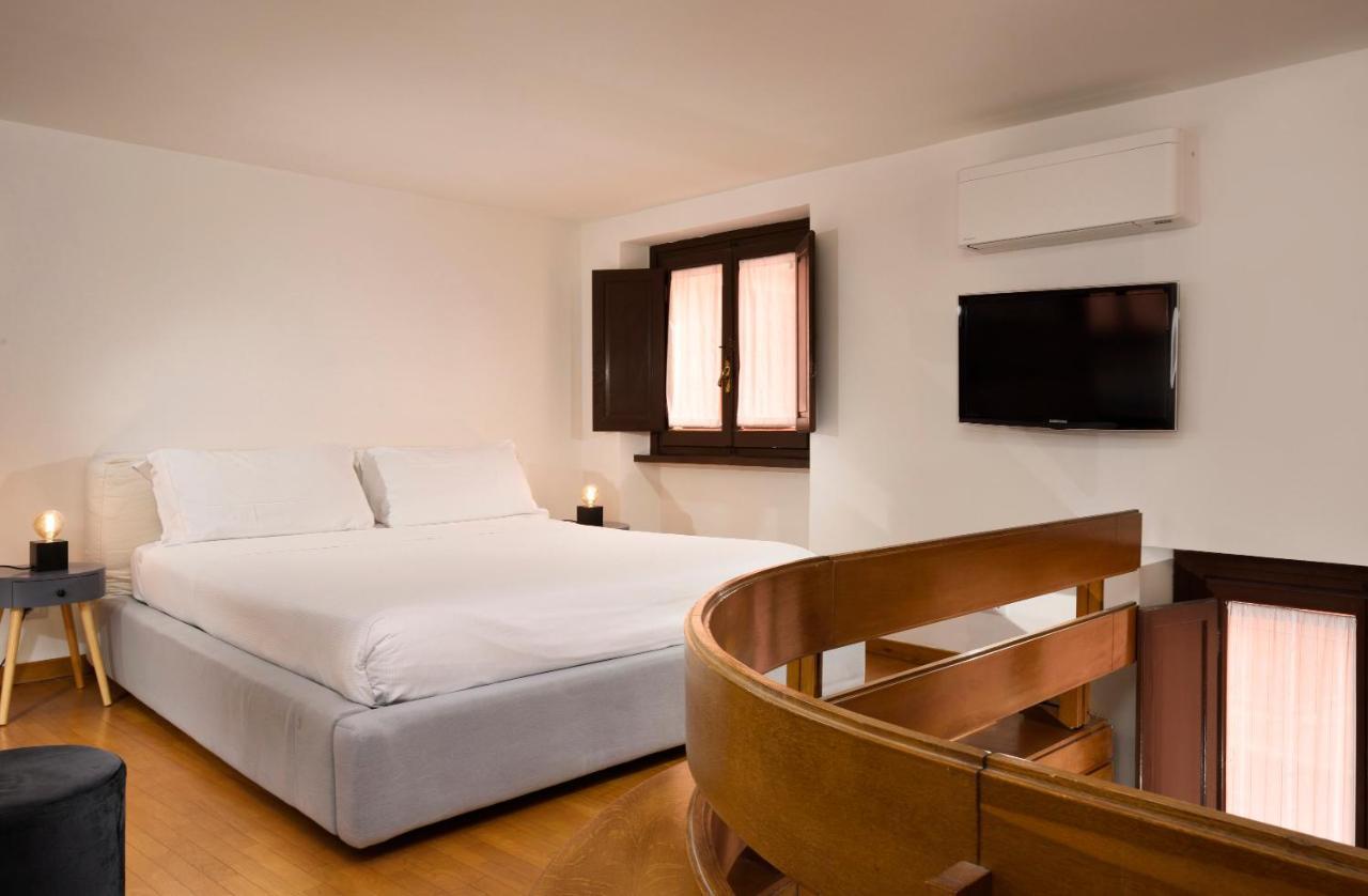 Navona 80 Loft Apartment โรม ภายนอก รูปภาพ