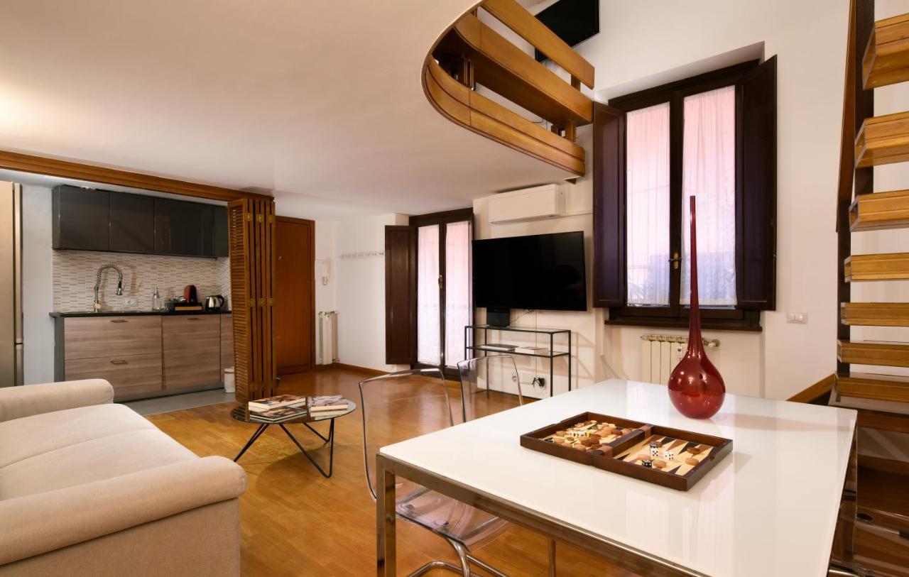 Navona 80 Loft Apartment โรม ภายนอก รูปภาพ